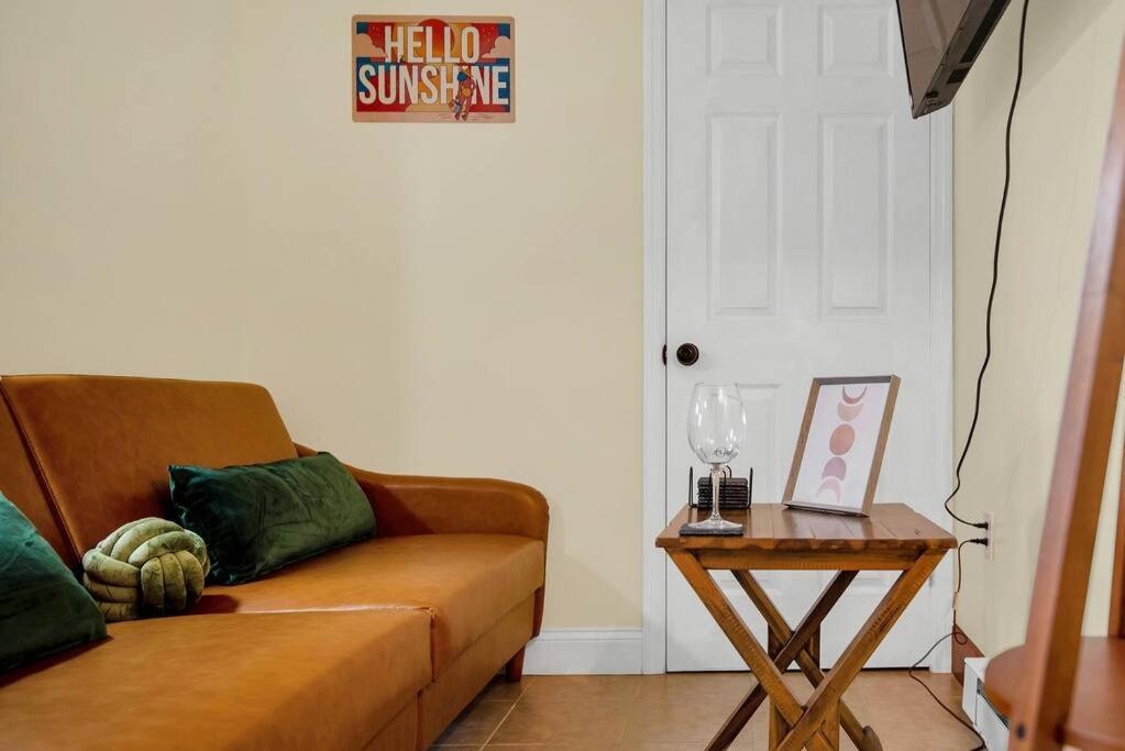 Golden Gem In Heart Of East Rock Quiet 3Br Near Dt And Yale Lägenhet New Haven Exteriör bild