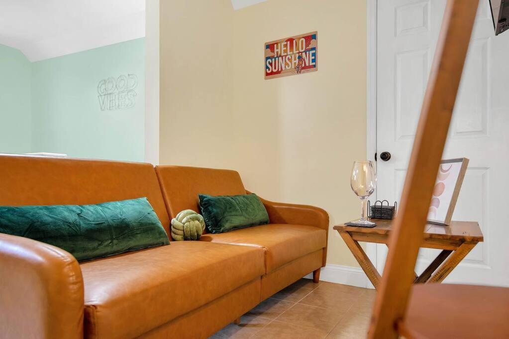 Golden Gem In Heart Of East Rock Quiet 3Br Near Dt And Yale Lägenhet New Haven Exteriör bild
